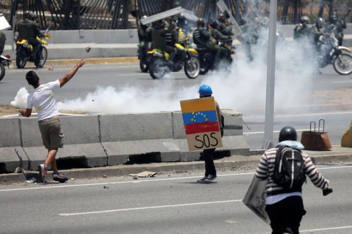 2019-05-01t173040z_437244573_rc12ea52c490_rtrmadp_3_venezuela-politics